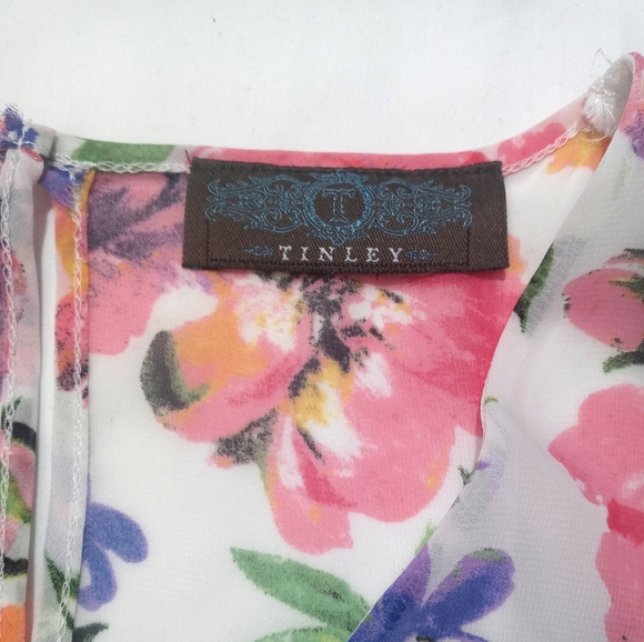 SOLD✌️Tinley "Peppermint" Floral Print Romper - Picture 7 of 8